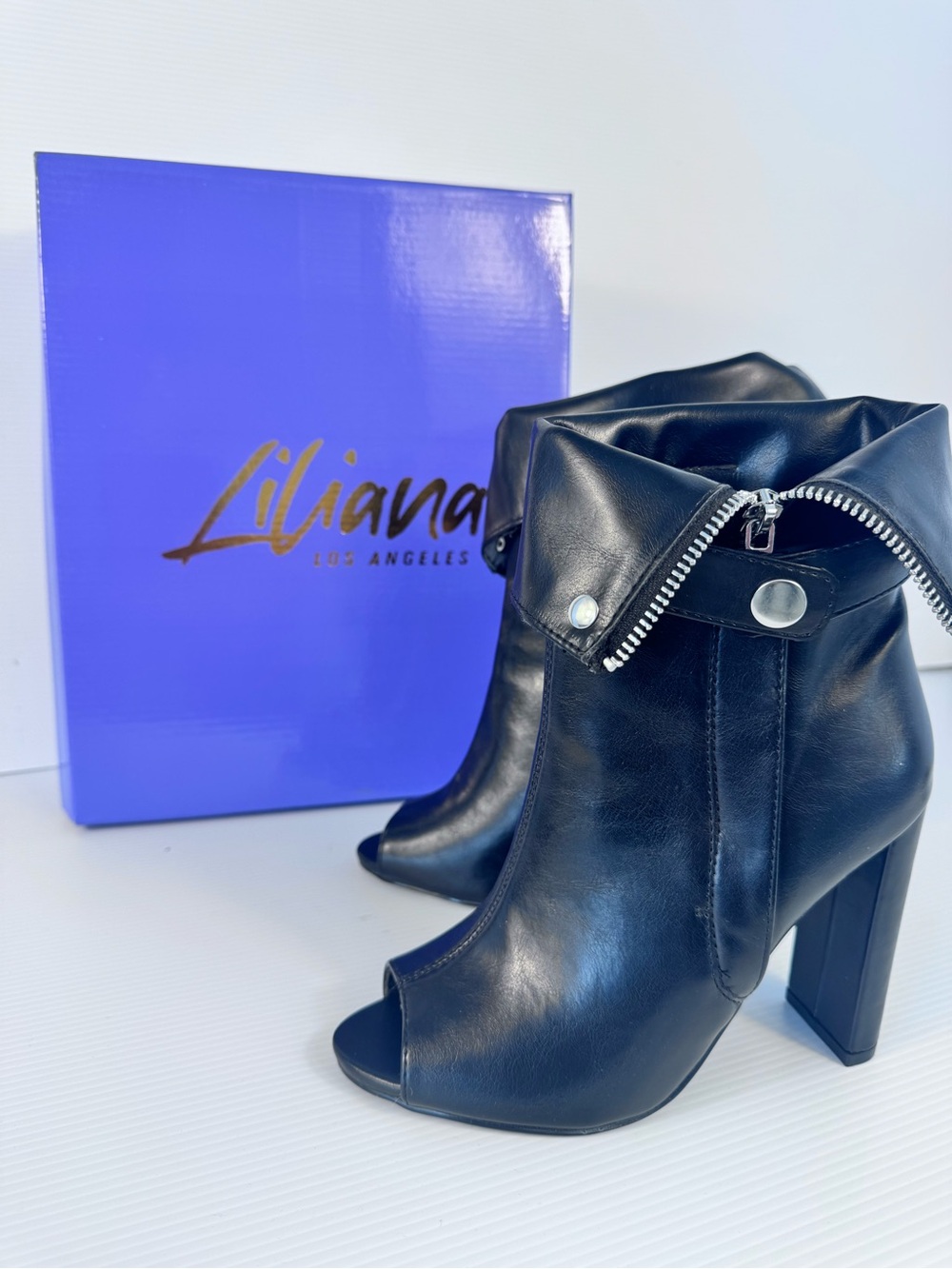 Liliana LA Yanix-2 Black Peep Toe Foldover Ankle Boots NIB